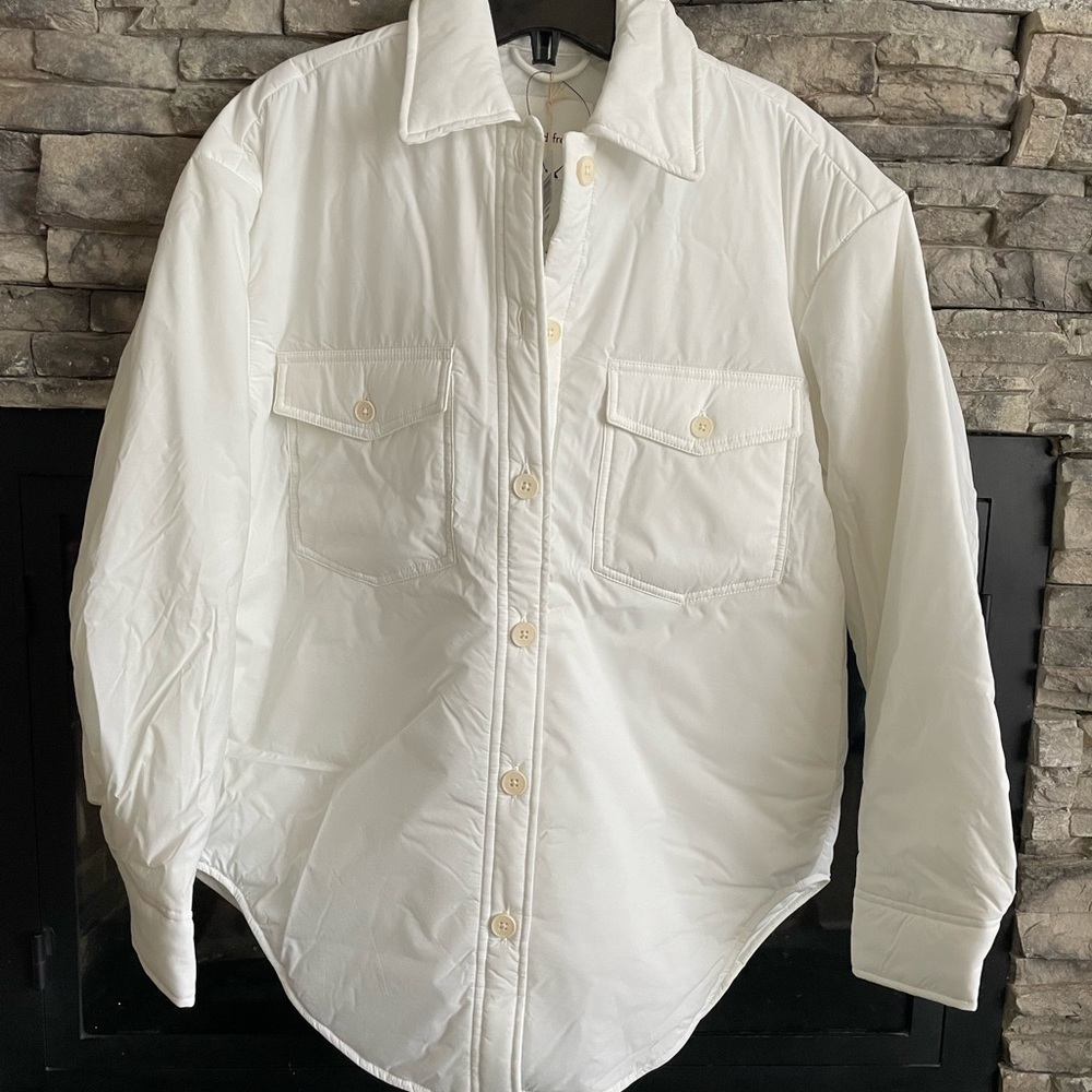 Aritzia jacket new with tags